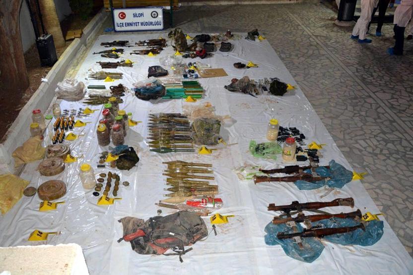 Silopide evin bodrumundan PKK cephaneliği çıktı