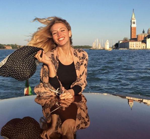 Dilara Öztunç Singapurda tatil yapıyor