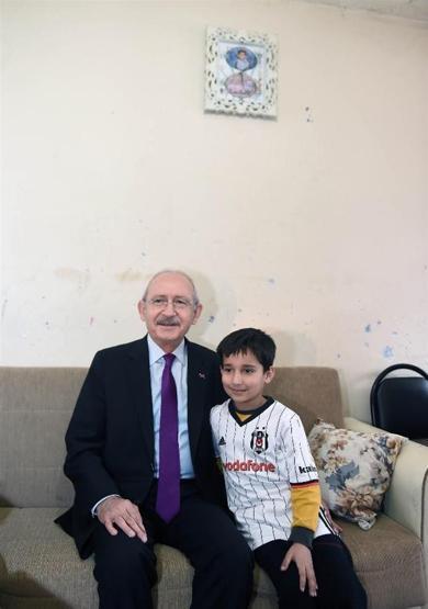 Kılıçdaroğlu kendisine mektup yazan çocuğu ziyaret etti
