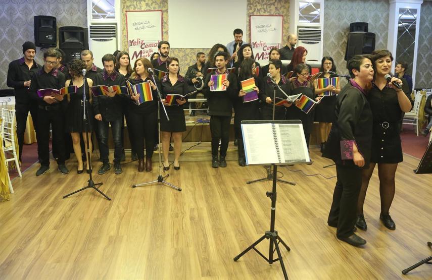 Türkiyenin ilk LGBTİ korosu