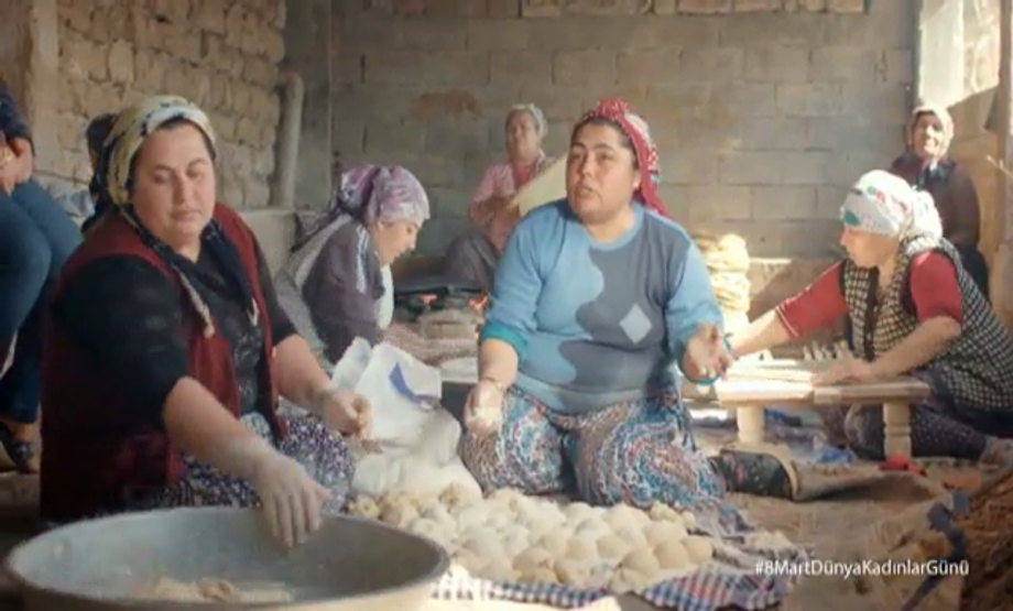Filli Boyadan reklam filmi için açıklama