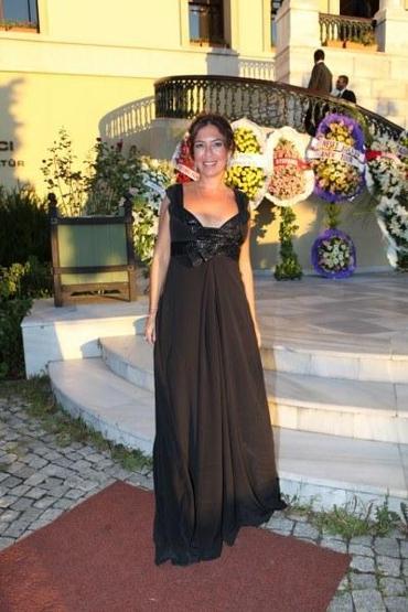 Evli Ozan Doğulu çapkınlık turunda yakalandı