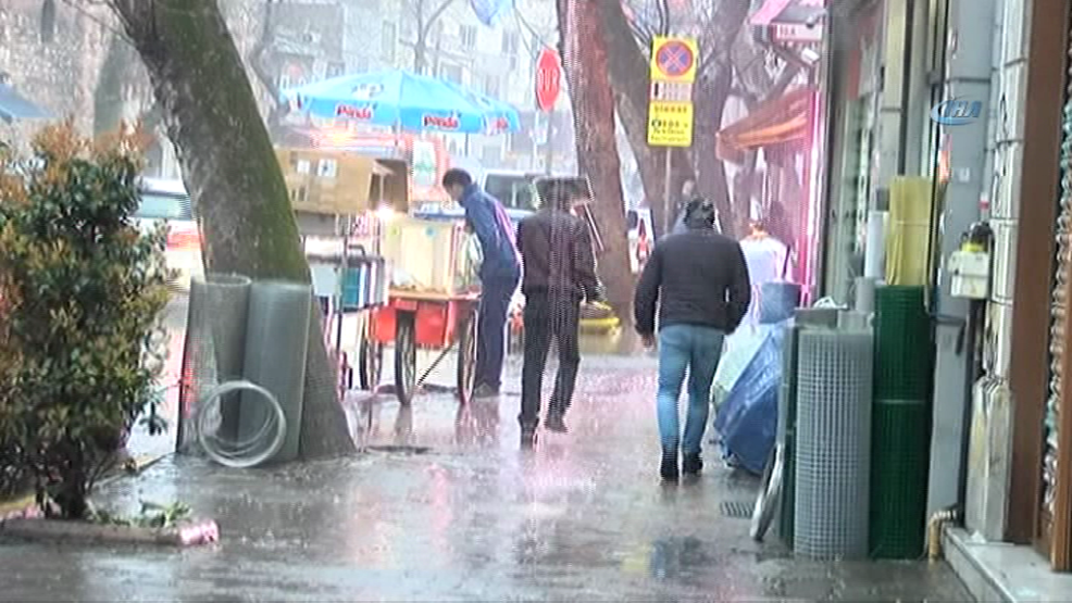 Meteorolojiden İstanbul için yağmur Ankara için kar uyarısı