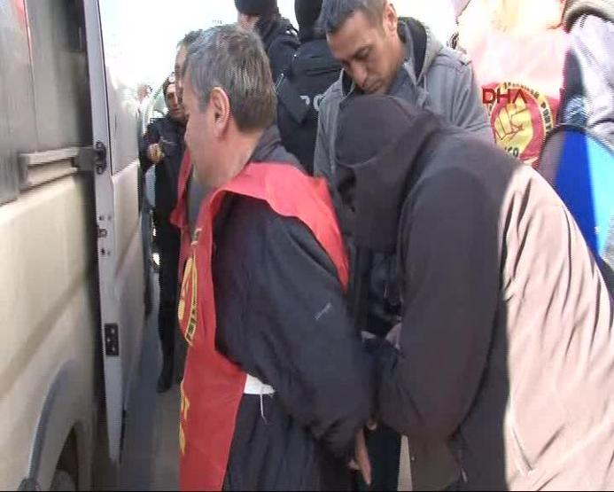Ankarada Hayır bildirisi dağıtan 11 kişi gözaltına alındı
