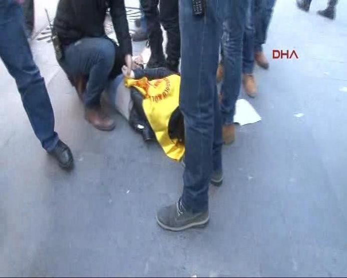 Ankarada Hayır bildirisi dağıtan 11 kişi gözaltına alındı