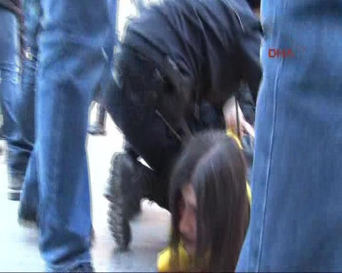 Ankarada Hayır bildirisi dağıtan 11 kişi gözaltına alındı