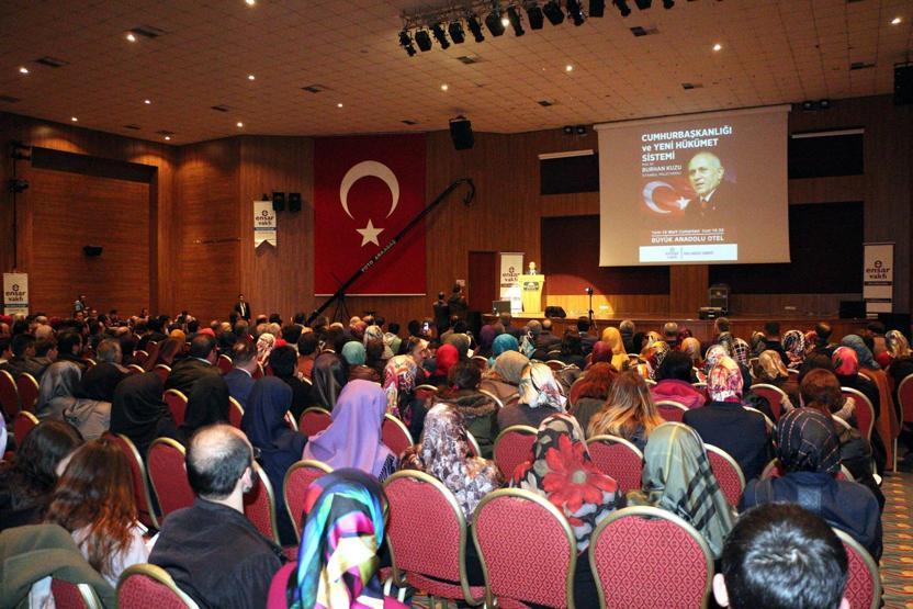 Burhan Kuzu: Gelecek nesiller bizi mezarda yatırmaz