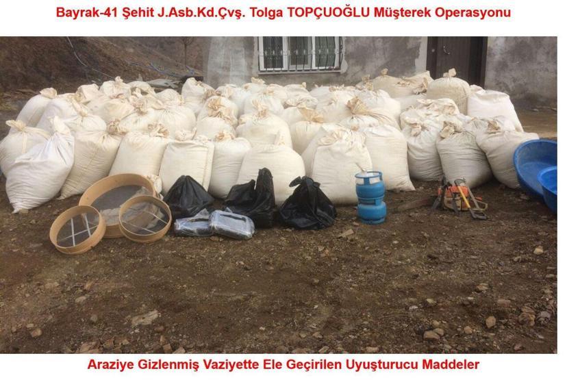 PKKlı teröristlerin sığınağından ısı güdümlü füze çıktı