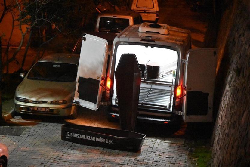 Genç kadını öldürüp poşete sarmışlar