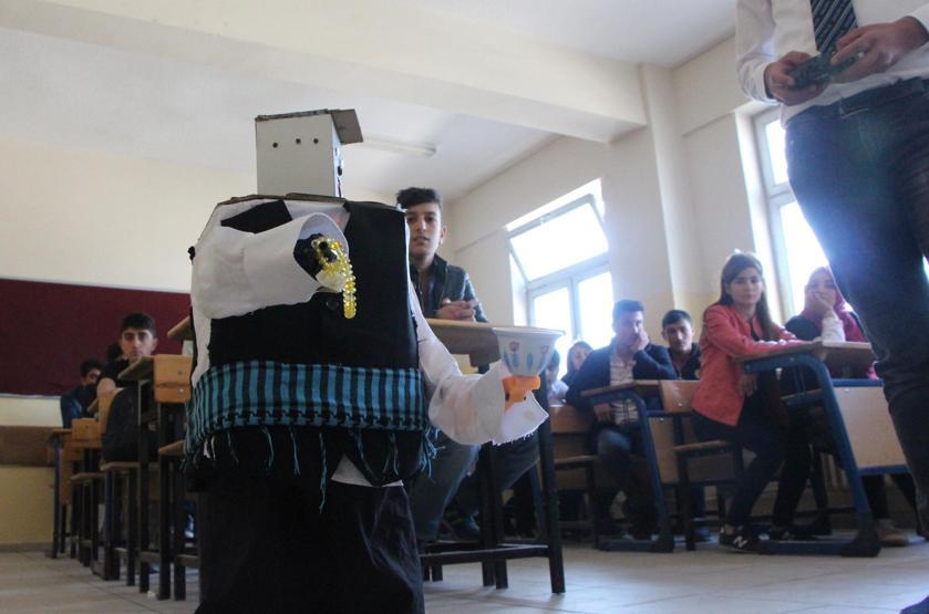 Urfalı öğrenci robot yaptı