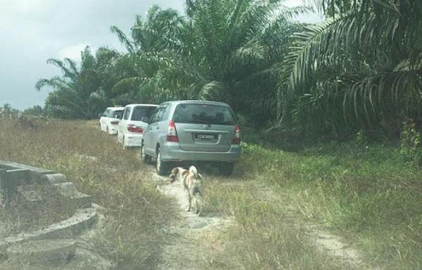En yakın arkadaşının cenazesi için 3 buçuk kilometre yol gitti