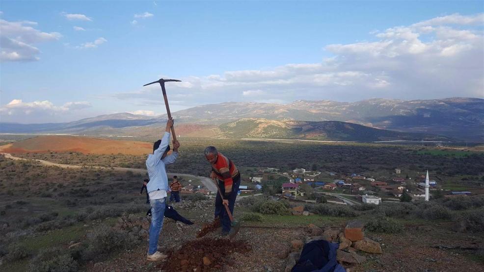 Suriye sınırında bayrak hareketliliği