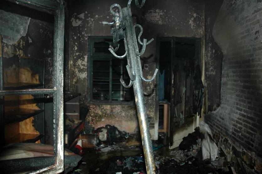 Ailesiyle tartışınca evi yaktı