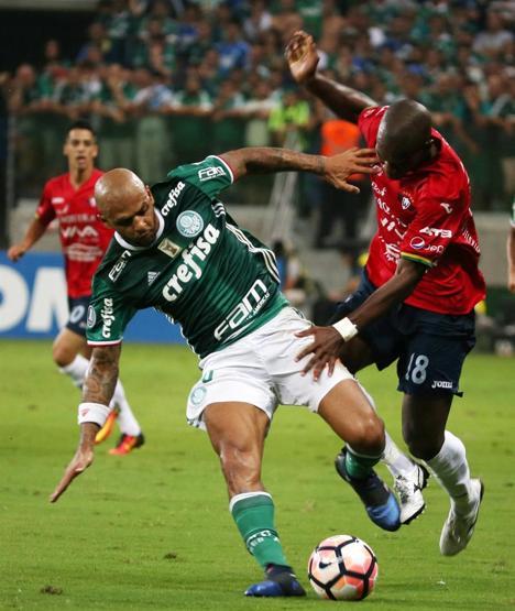 Felipe Melo Brezilyada gündem oldu