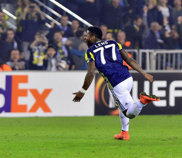 Beşiktaş Jeremain Lensi resmen istedi / İşte Sunderlandın yanıtı