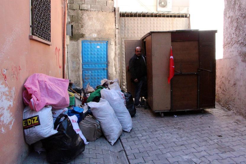 Gardırobunu eve dönüştürdü