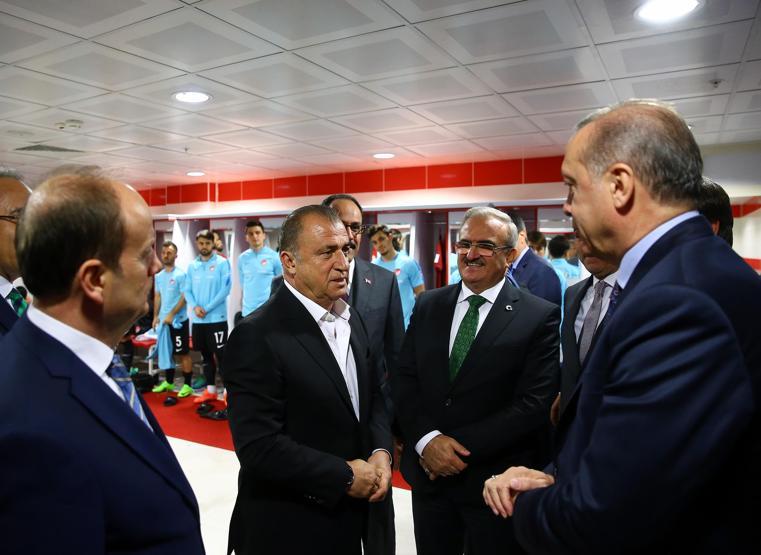 Cumhurbaşkanı Erdoğanla karşılaşan İsmail Köybaşının zor anları