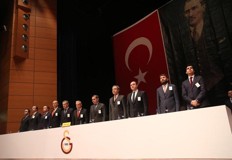 İlker Canalp yönetimi yerden yere vurdu