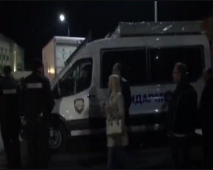 Bulgaristanda Serdar Ortaç konseri öncesi büyük panik