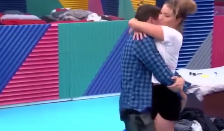 Aly Eckmann bir kez daha gündeme oturdu