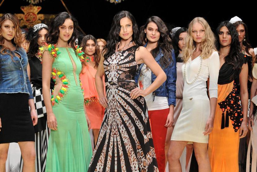 Adriana Lima Antalyada podyuma çıkacak