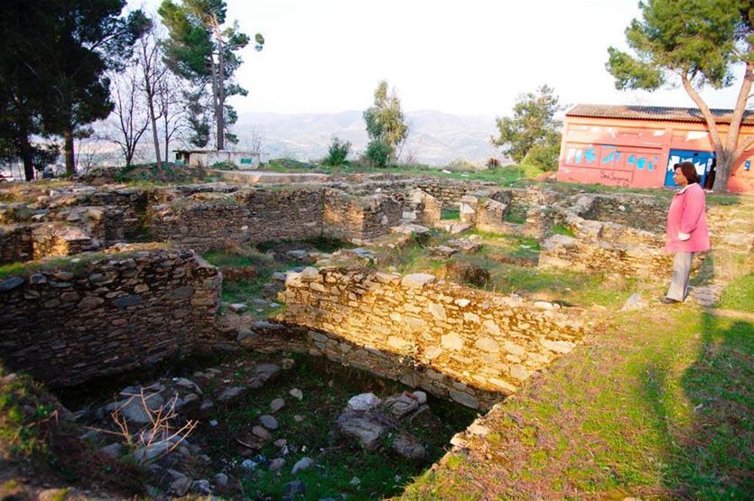 İzmirdeki tarihi Beydağ Kalesinde restorasyon