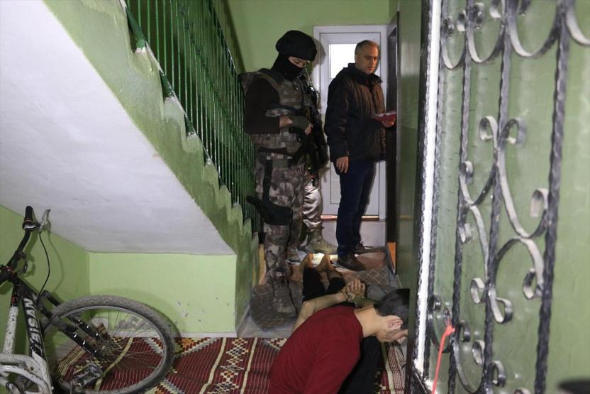 Adanada DEAŞ operasyonu