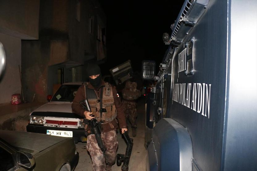 Adanada DEAŞ operasyonu