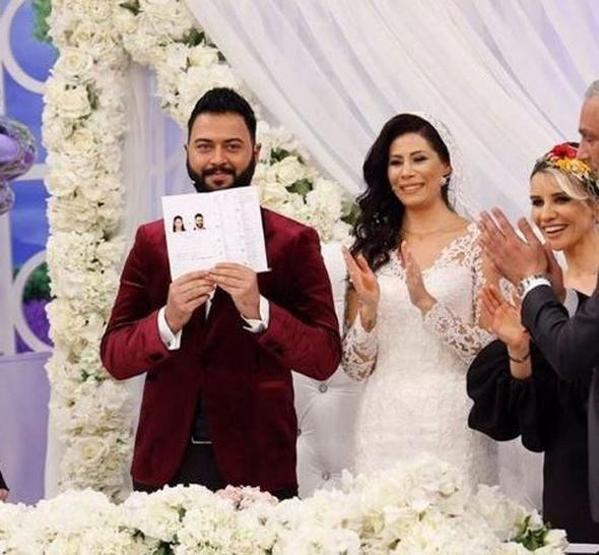 Bir dönemin en ünlü damat adayıydı... Canlı yayında evlendi