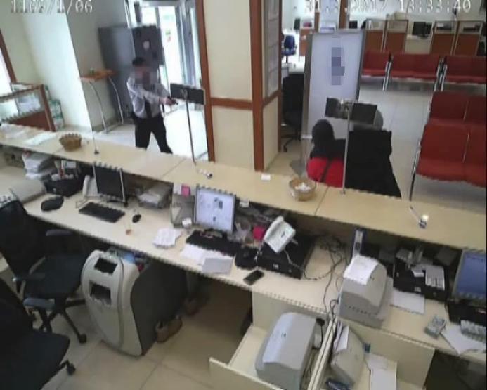 Bankadaki soygun girişiminin inanılmaz anları