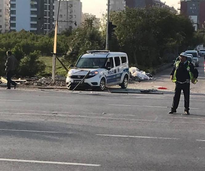Son dakika: Mersinde polise bombalı saldırı