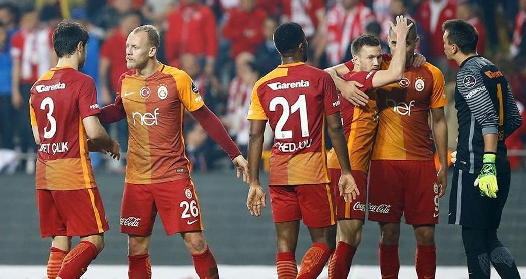 Tudor 7 genç futbolcuyu gönderiyor
