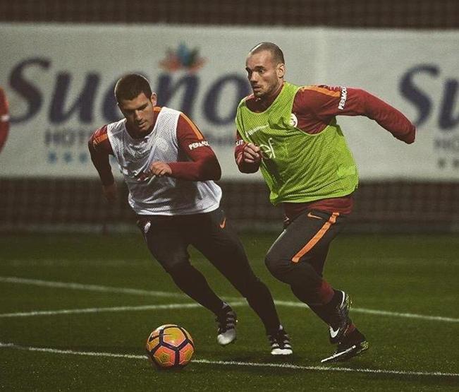 Tudor 7 genç futbolcuyu gönderiyor