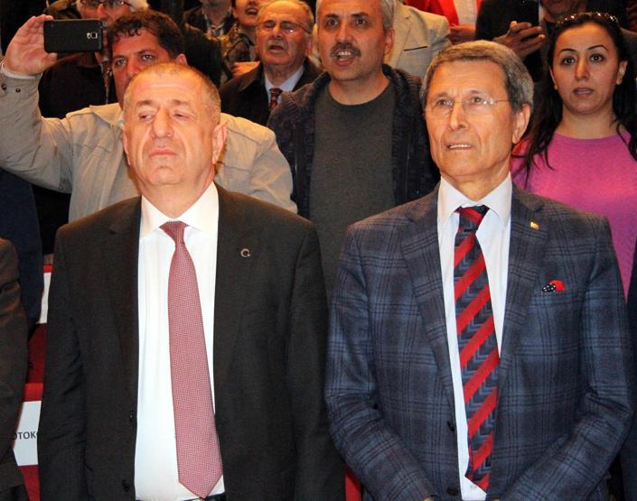 Ümit Özdağ: Türkiye Cumhuriyetinin adı değişecek