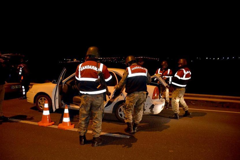 Diyarbakırda 2 bin polisle huzur operasyonu