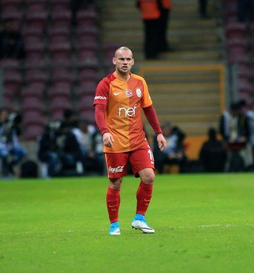 Sneijderin neden tuvalete gittiği belli oldu