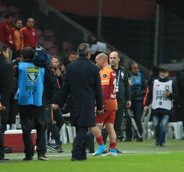 Sneijderin neden tuvalete gittiği belli oldu