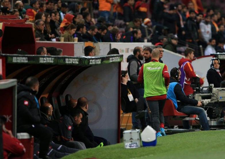 Sneijderin neden tuvalete gittiği belli oldu