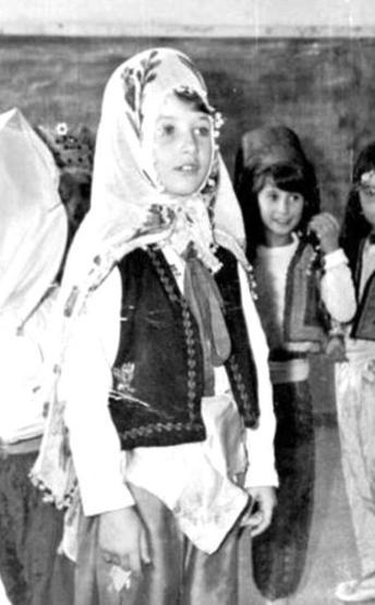 Ünlülerin okul fotoğrafları