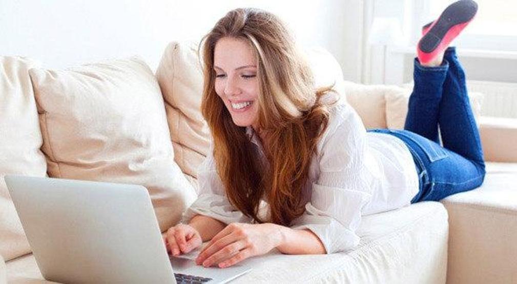 Webcam üzerinden yapılan erotik sohbetlerin aylık kazancı şaşırttı