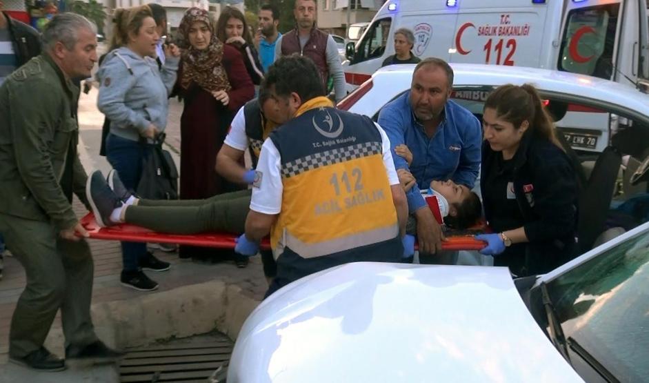Antalyadaki kaza anı güvenlik kamerasında