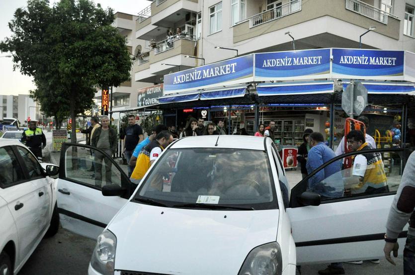 Antalyadaki kaza anı güvenlik kamerasında