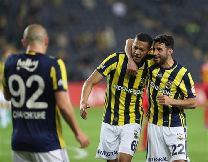 Josef de Souza Twitterı salladı