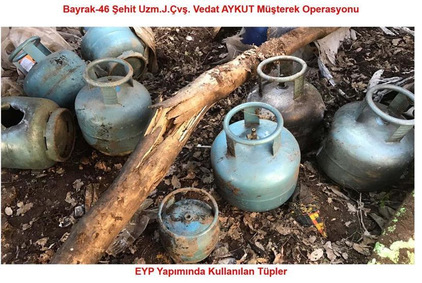Licedeki PKK sığınaklarında ele geçirildi