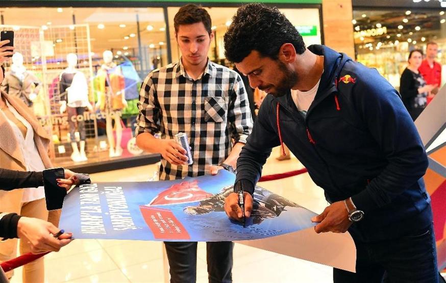Kenan Sofuoğlu: Avrupa beni kıskanıyor
