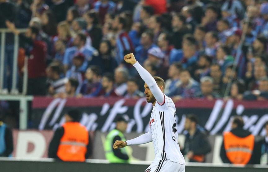 Cenk Tosun tarihe geçti, Şenol Güneş sevinmedi