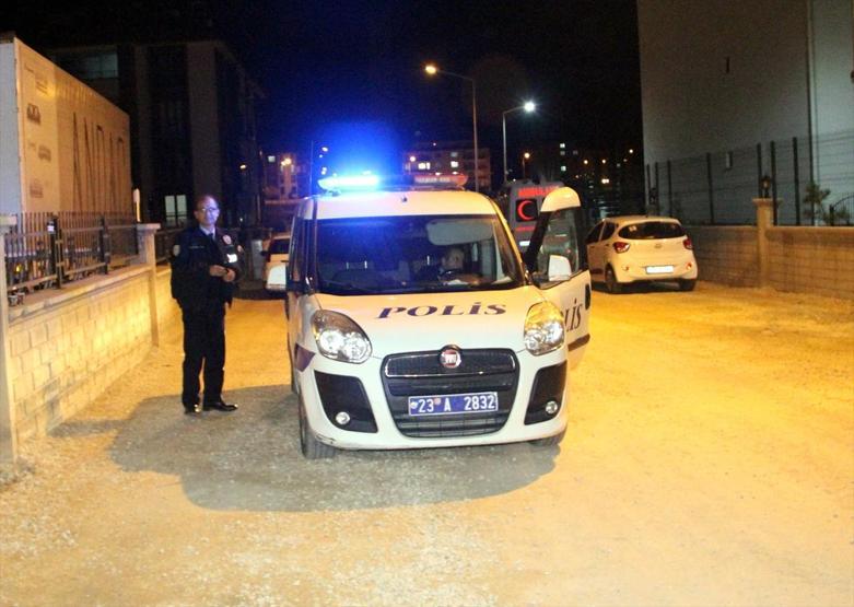 Polis kavga var ihbarı üzerine geldi, sürprizle şaşırdı