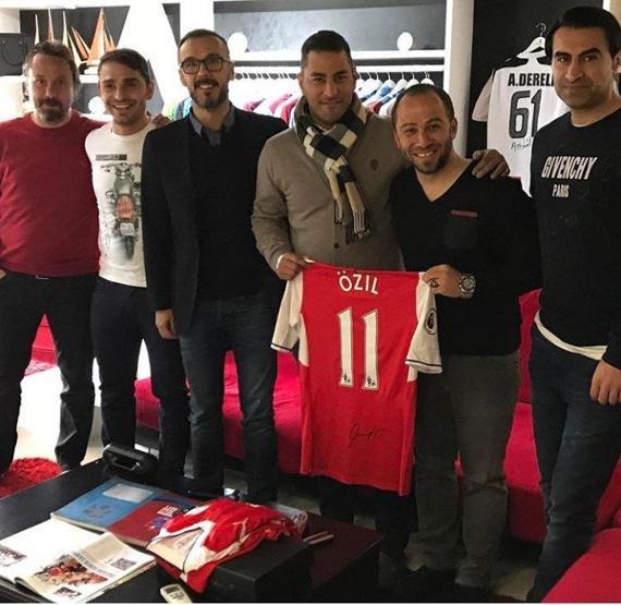 Mesut Özilin menajeri Yusuf Yazıcıyla anlaştı