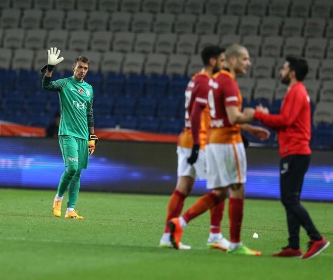 Hakan Ünsal yeni hocayı duyurdu