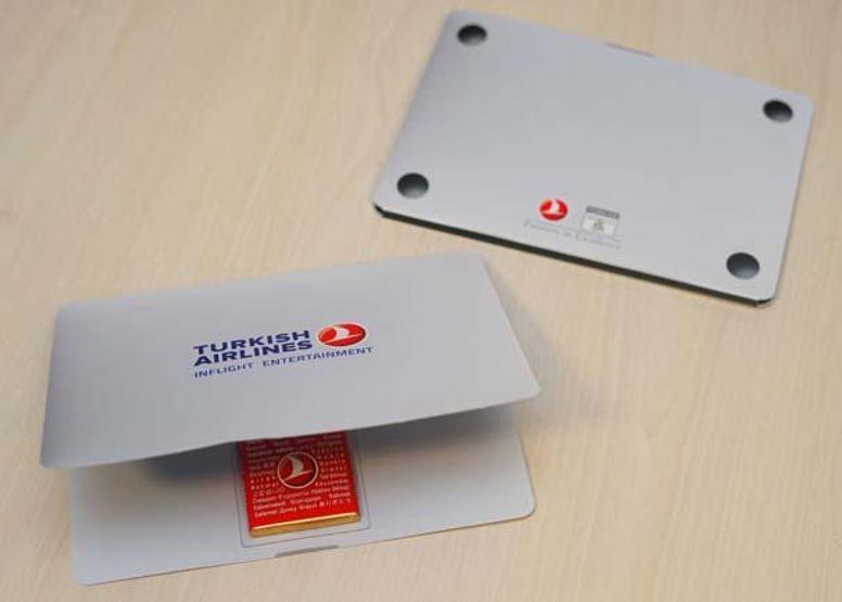 THYden yolculara laptop çikolata sürprizi